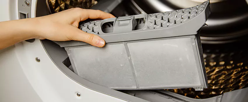 Signs Of A Clogged Dryer Lint Trap in Fort Walton Beach, Florida